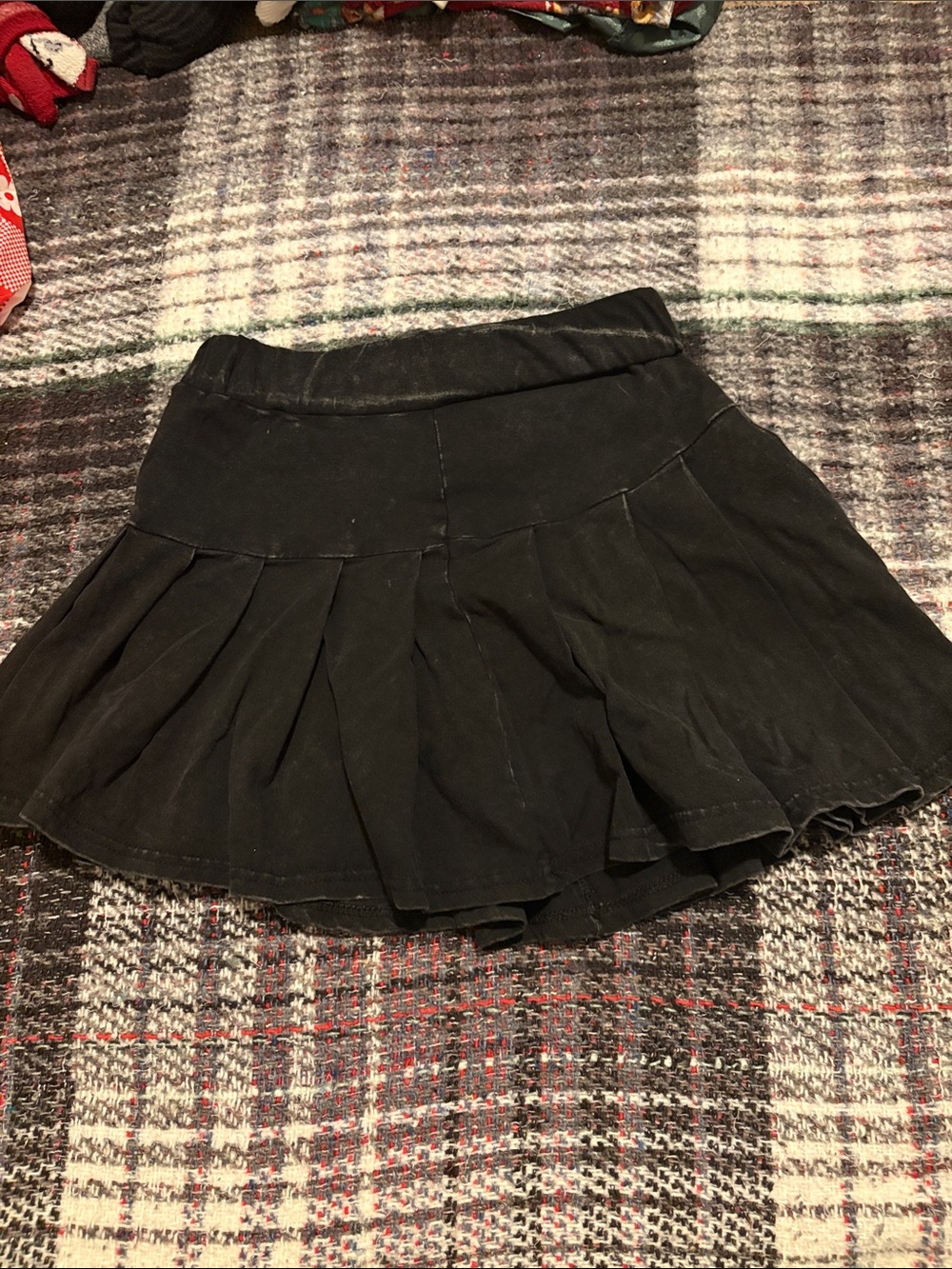 Black mini flared skirt (SHORTS UNDER)
